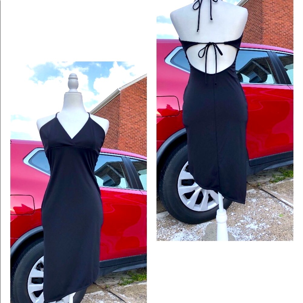 Women tie backless black dress